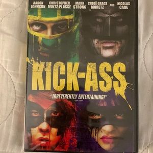 NEW DVD KICK ASS Rated R Bonus Features